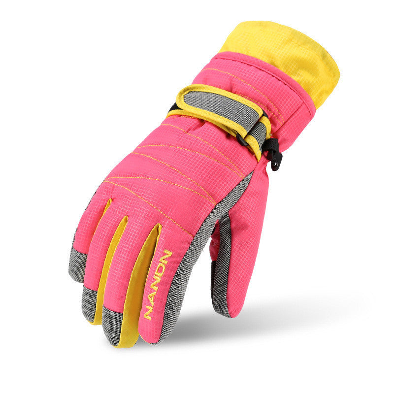 MaxProtect™ Winter Tech Gloves — Stay Warm, Stay Connected